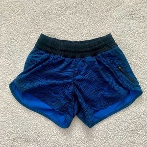 Lululemon Athletica Tracker Low-Rise Lined Short 4”, Size 4 Cerulean Blue/Black
